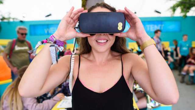 EE bring virtual reality to Glastonbury for the first time
