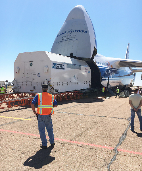 Amazonas 5 arrives at Baikonur